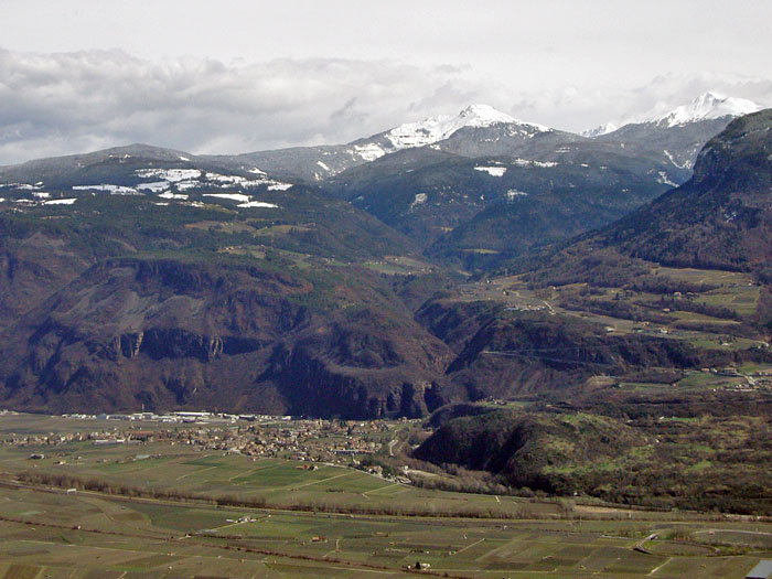 Der Felssturz h&auml;lt uns nicht auf