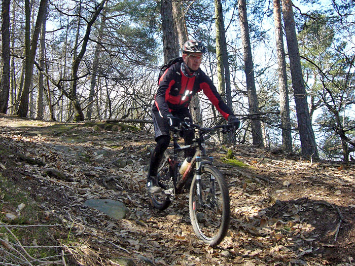 Die Wege werden buckeliger ...