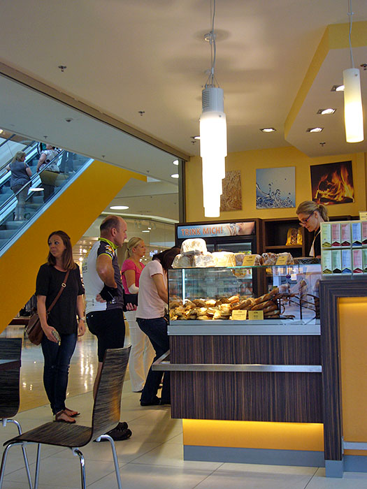 Vor der Fahrt brauchen wir erstmal eine St&auml;rkung ...