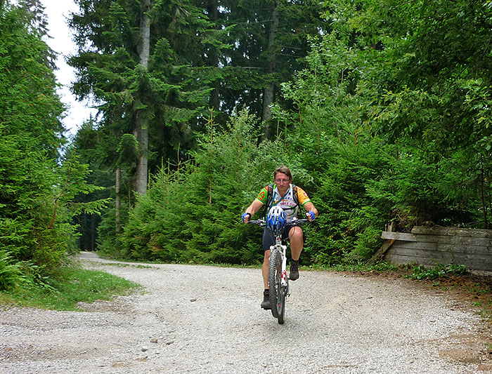 Da hat einer noch zuviel Kraft ;-)