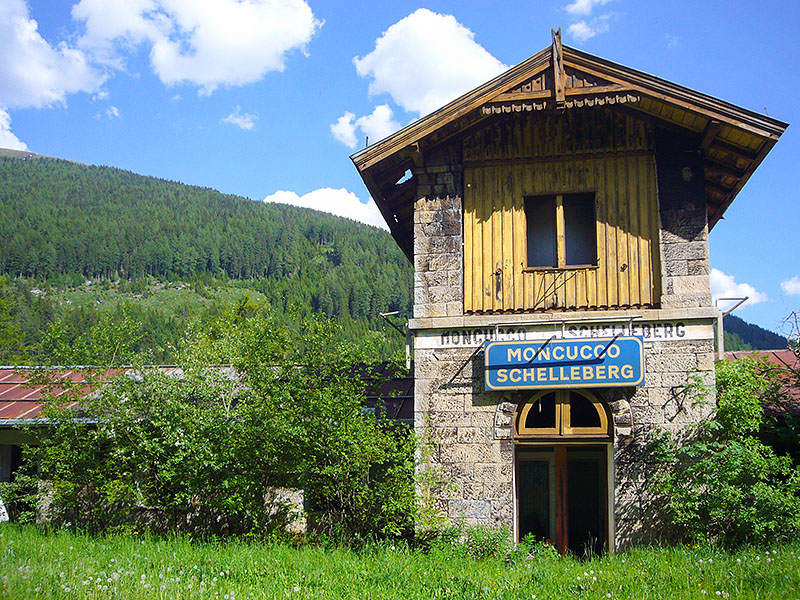 Der alte Bahnhof Schelleberg