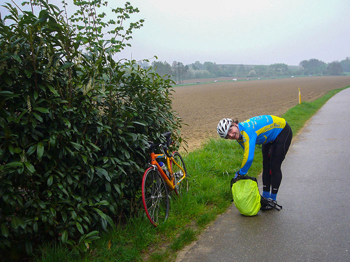 ... da m&uuml;ssen wir die Kunststoffh&auml;ute wieder &uuml;berziehen :-(