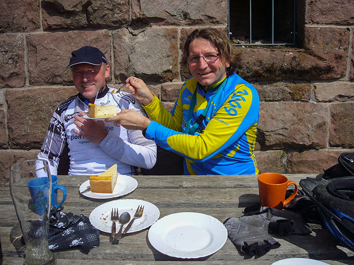 Der kraftlose Reini muss gef&uuml;ttert werden ;-)