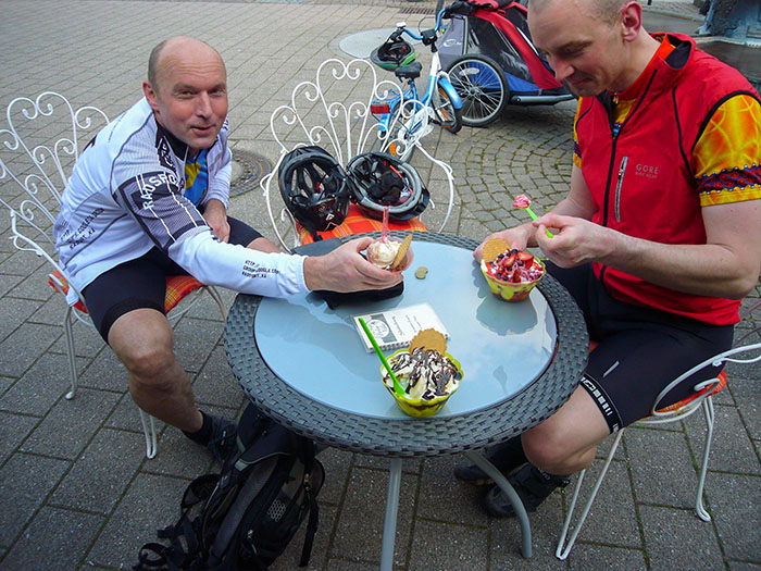 ... vor dem Eisgenuss