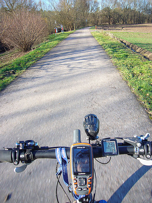 Da muss man sich doch aufs Rad setzen und ein paar Kilometer abspulen