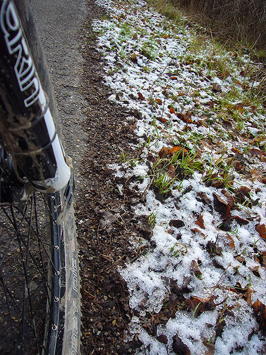 Hin und wieder treffe ich auf Schneereste ...