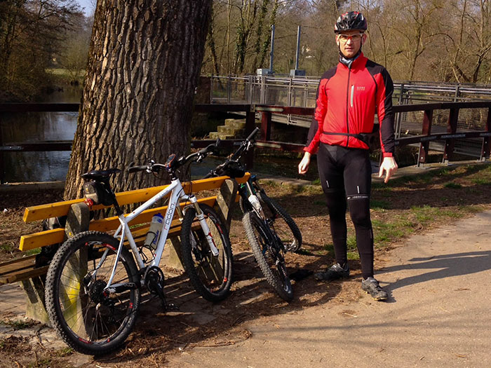 Bj&ouml;rn hat gar keine Jacke angezogen