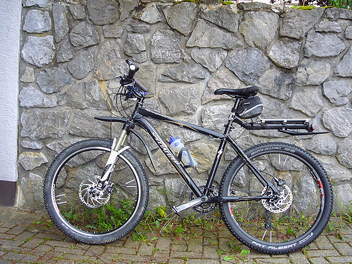 Wenigstens ein Rad ist nun halbwegs sauber