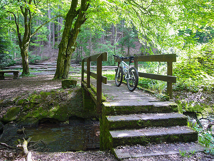 Br&uuml;cke &uuml;ber den Feldrennacher Bach