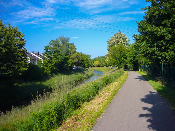 An der Pfinz entlang