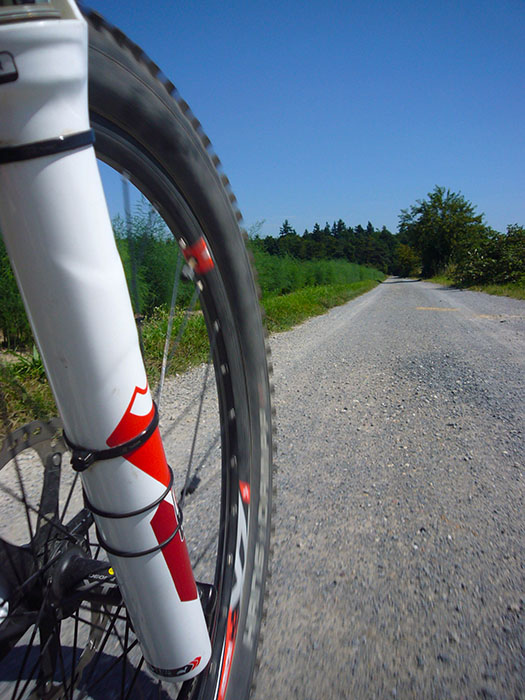 Auf grobem Belag geht es weiter