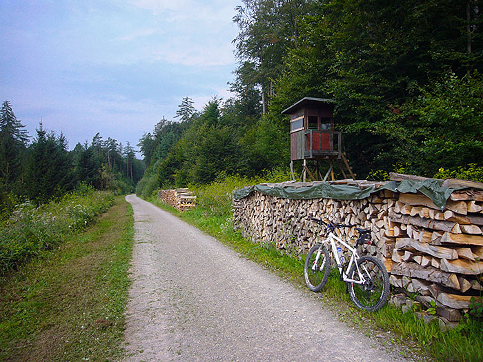 ... rollt man um Schielberg herum