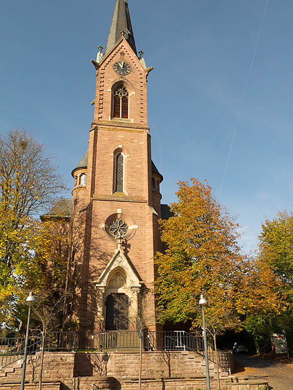 Kirche in Sch&ouml;llbronn