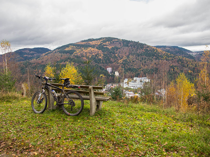 Hoch &uuml;ber Bad Herrenalb ...