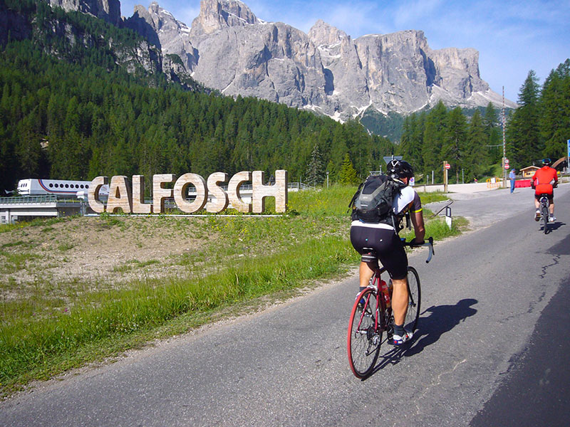 Colfosco (auf ladinisch Calfosch)