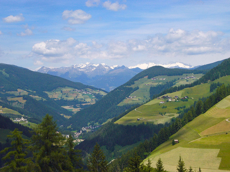... &uuml;ber's Gadertal Richtung Bruneck