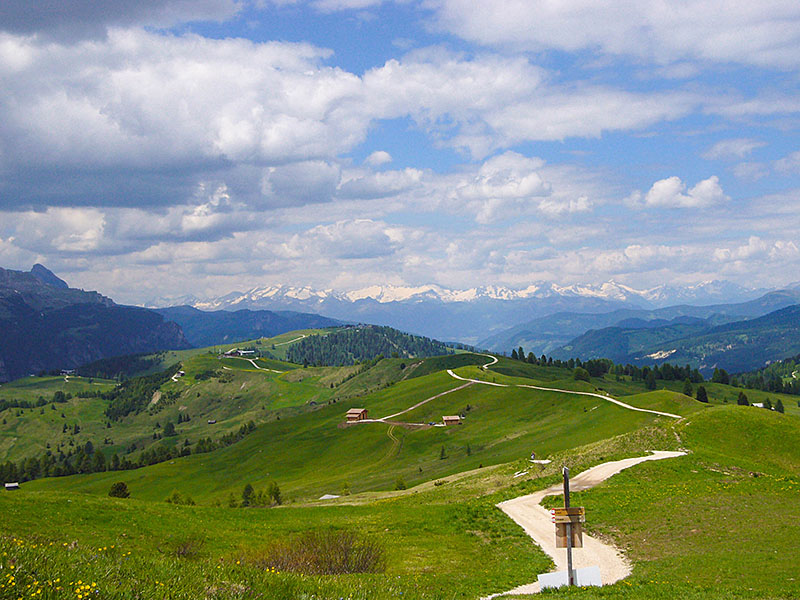 &Uuml;ber diesen Kamm sind wir hergeradelt
