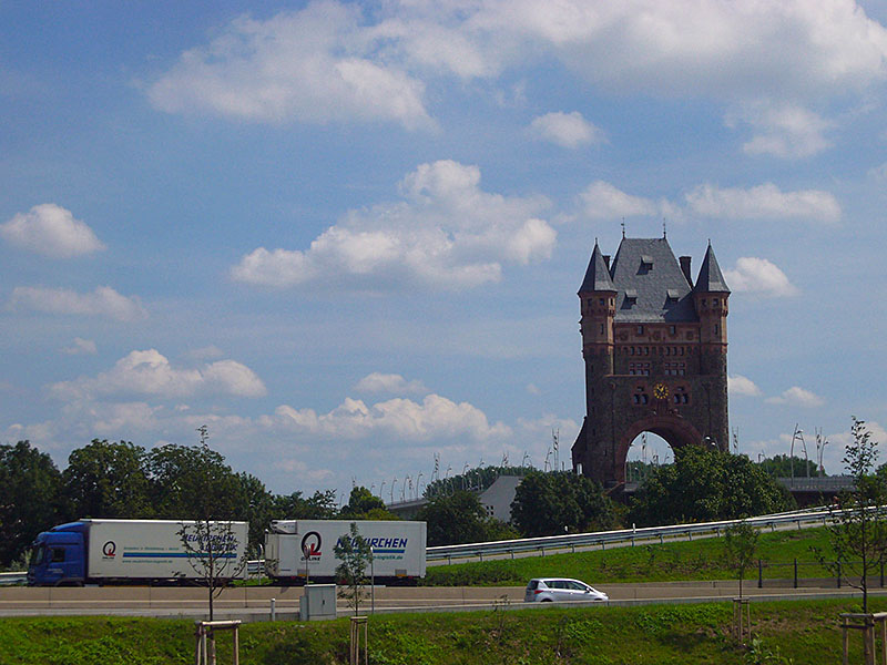 Die Nibelungenbr&uuml;cke in Worms