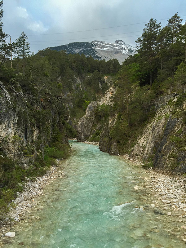 Eiskaltes Schmelzwasser