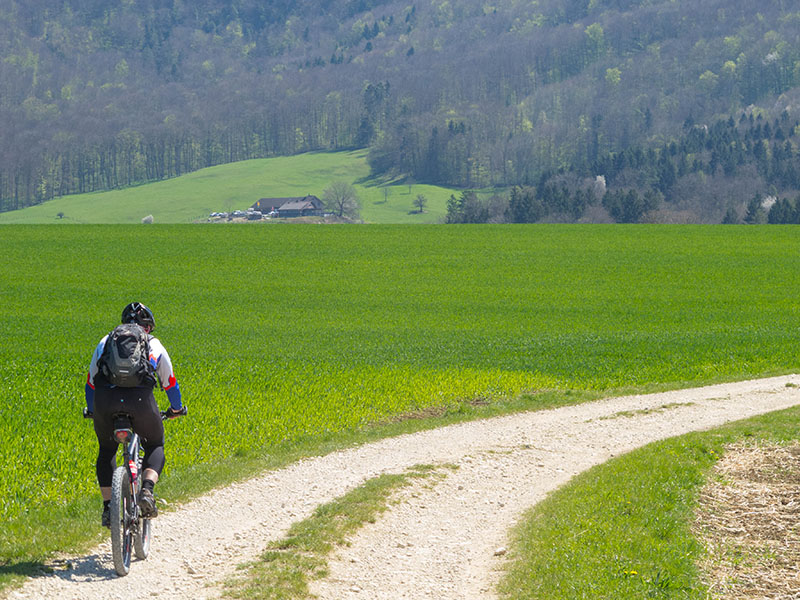 ... und den Schotterwegen folgen