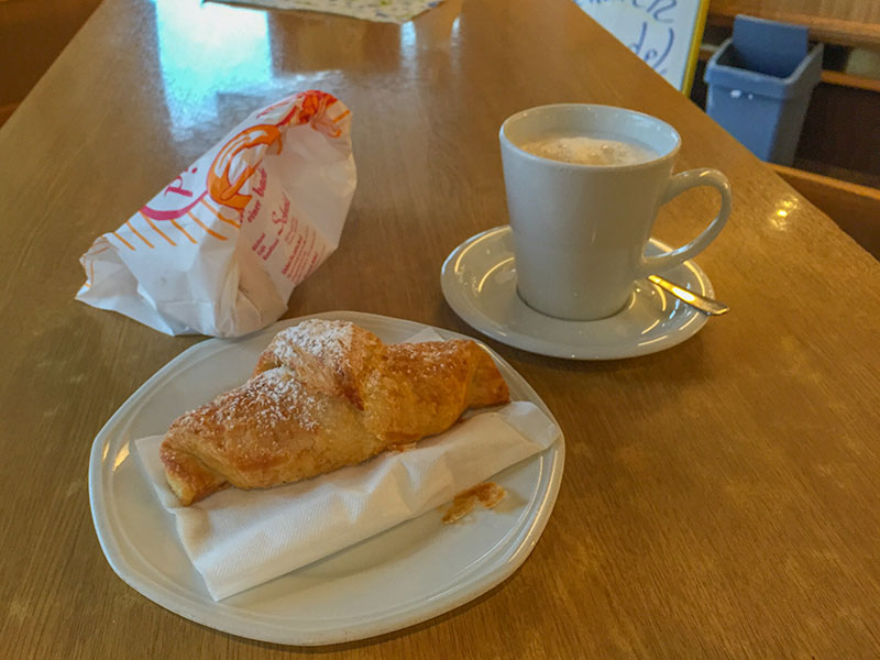 Das obligatorische Fr&uuml;hst&uuml;ck in Nesselwang