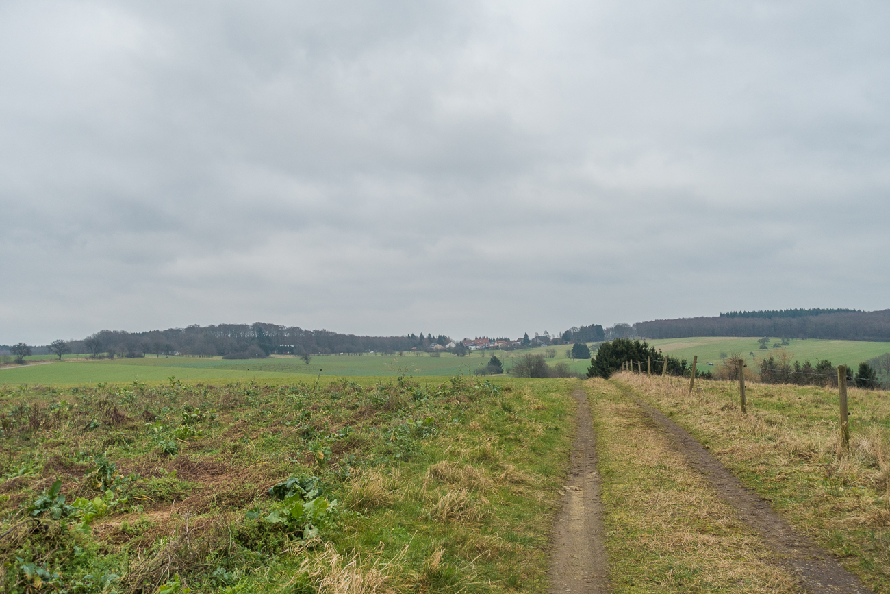 Noch ein wenig &uuml;ber Feldwege holpern ... 