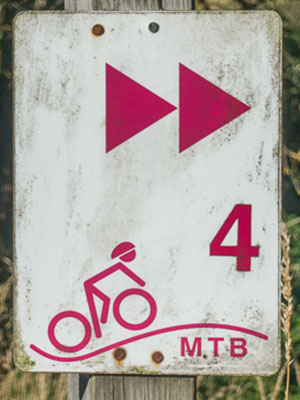 Kennzeichnung der MTB-4: "Profi-Tour"