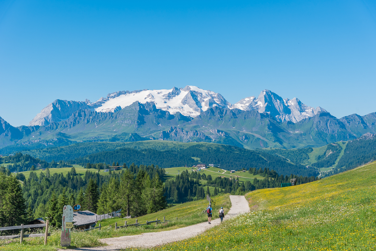 Auf der Marmolada liegt noch Schnee