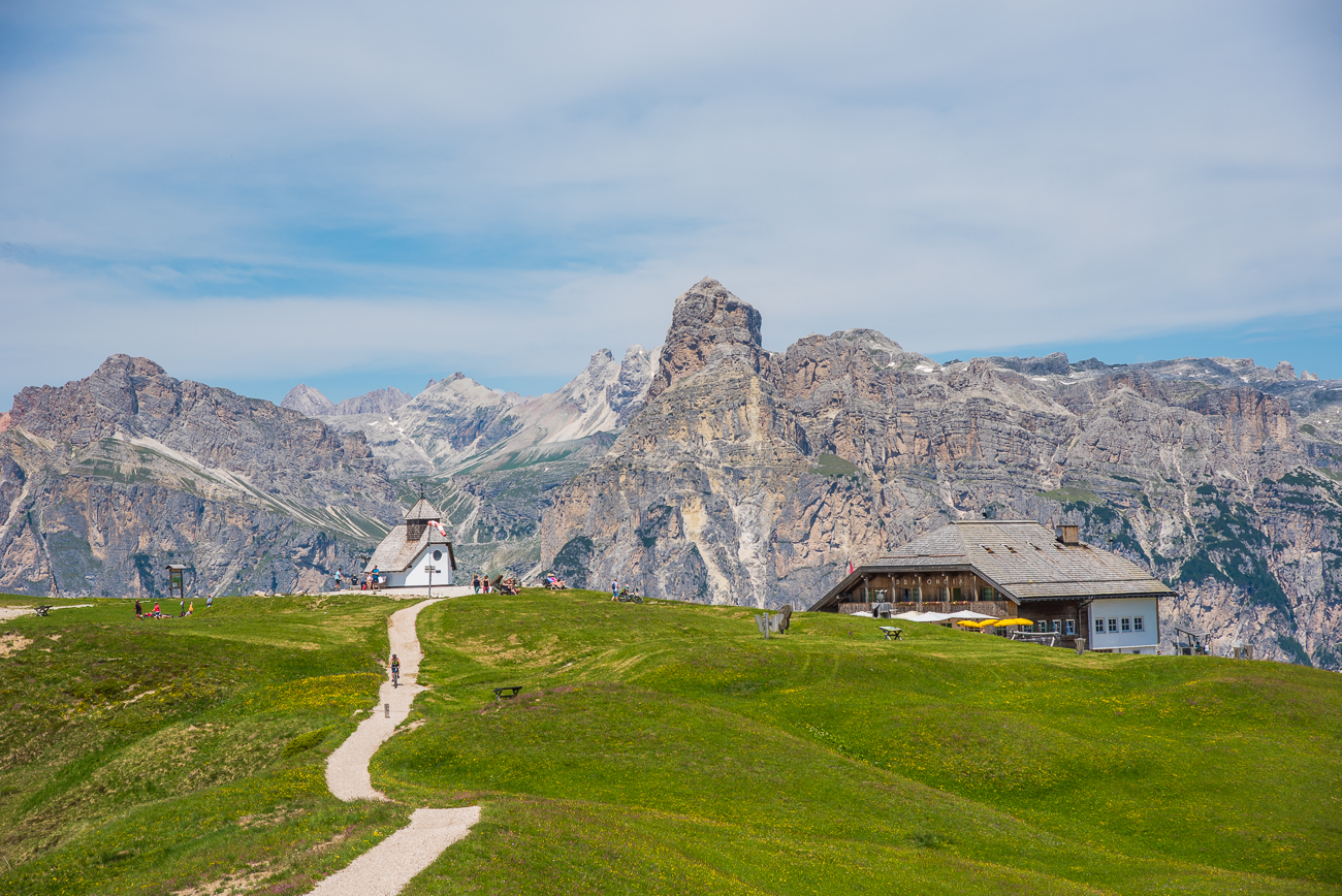 Antonius Kapelle und Pralongià Hütte