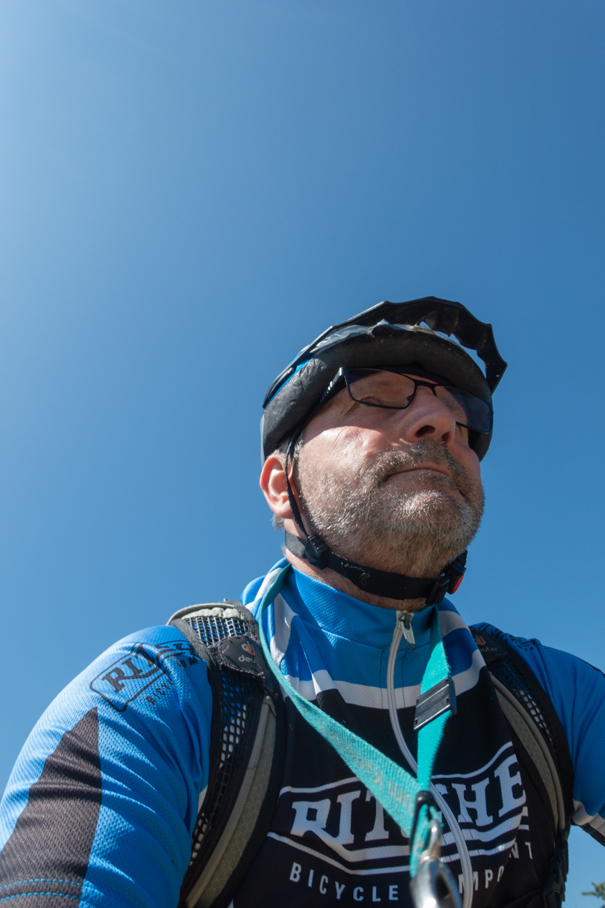 Wenn ich schneller gefahren w&auml;re, h&auml;tte es den Bart weggeweht ;-)