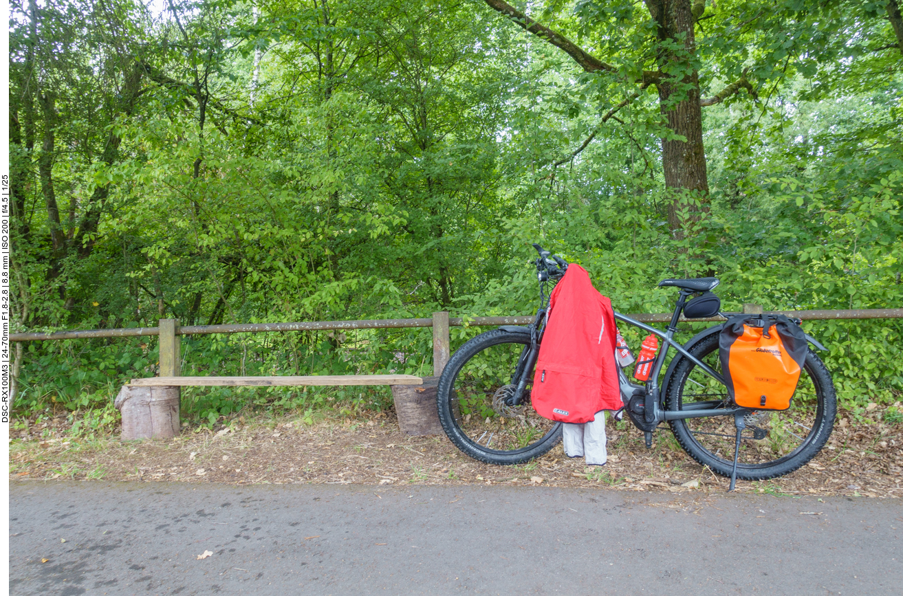 Endlich kann ich die Regenjacke ausziehen ... 
