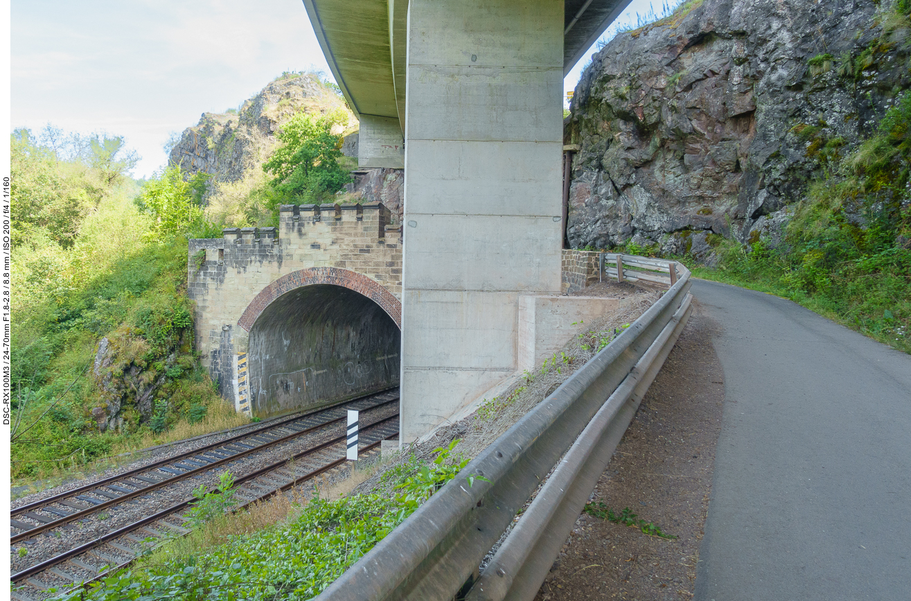Bahnstrecke, Bundesstra&szlig;e und Radweg