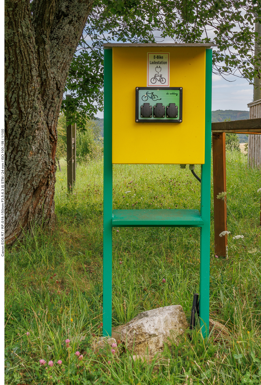 Sogar eine eBike Ladestation gibt es hier
