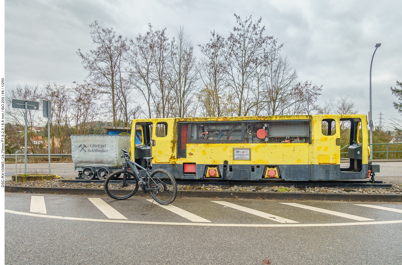Erinnerung an den Bergbau am Schiffweiler Bahnhof