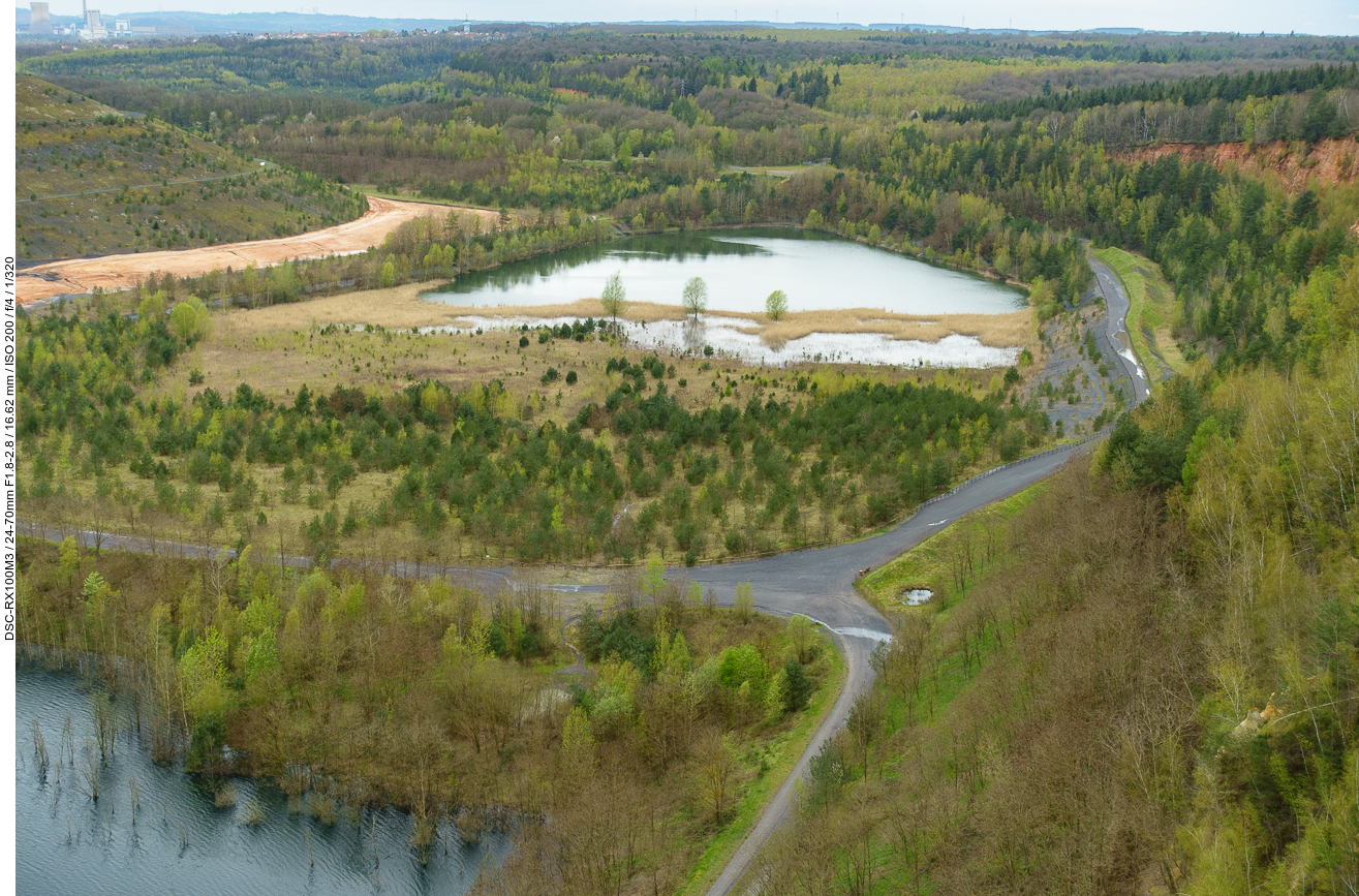 Blick in die Sandgrube nach rechts ...