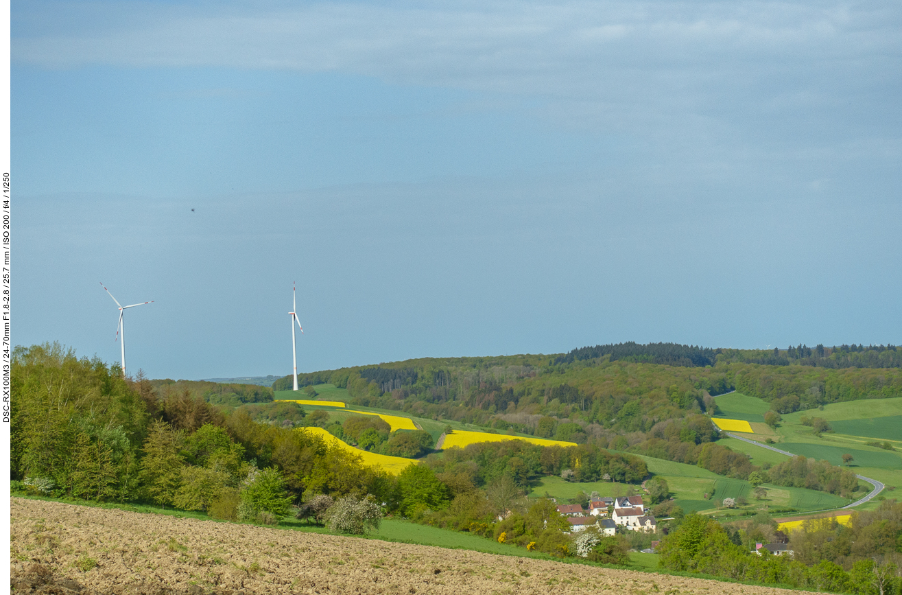 Aussicht auf die farbenprächtige Natur ...