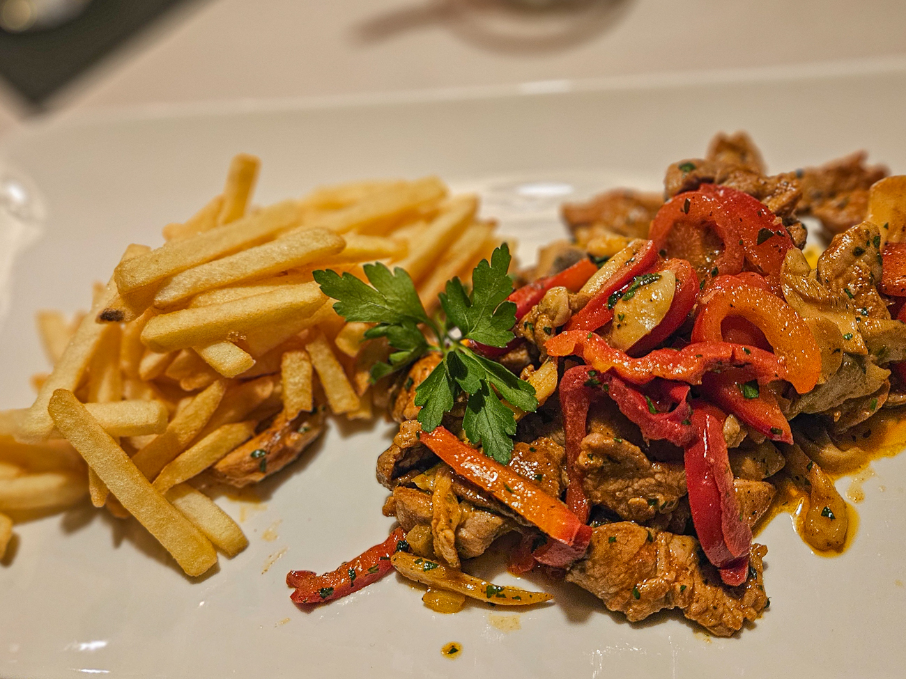 J&uuml;rgens Nachtisch nach dem Abendessen, die Nudeln hatten wohl nicht gereicht ;-)