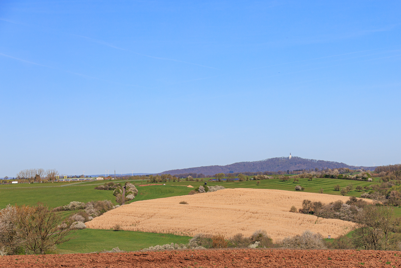 Ganz hinten der Schaumbergturm